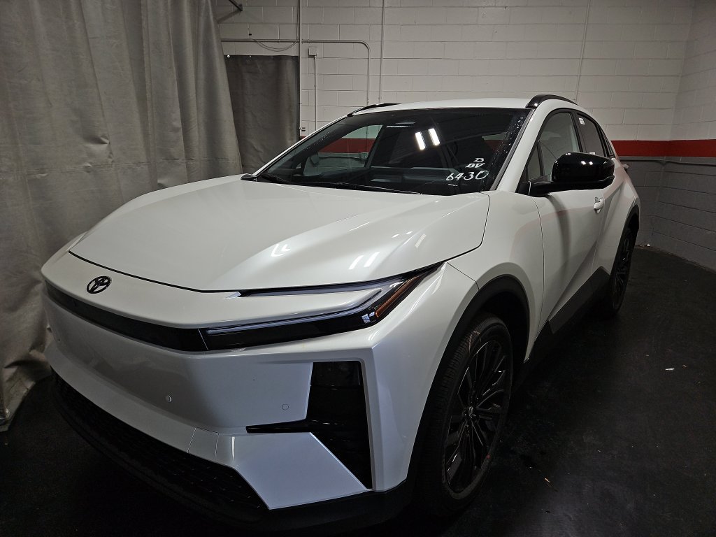 New 2026 Toyota C-HR AWD/4WD image 3