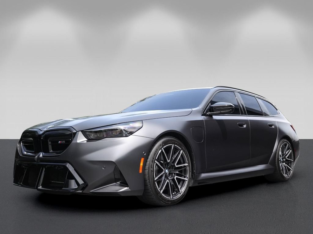 Used 2026 BMW M5 Touring AWD/4WD image 7