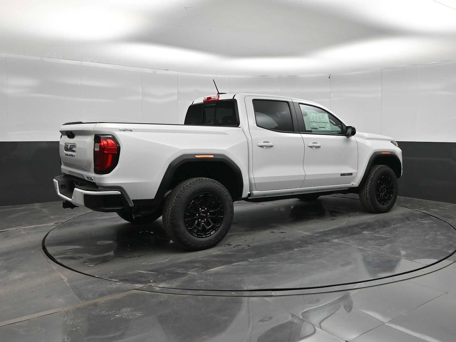 New 2026 GMC Canyon Elevation AWD/4WD image 8