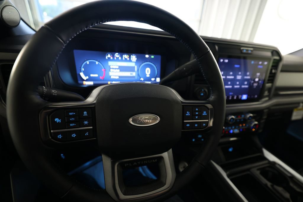 Used 2025 Ford F250 Platinum AWD/4WD image 21