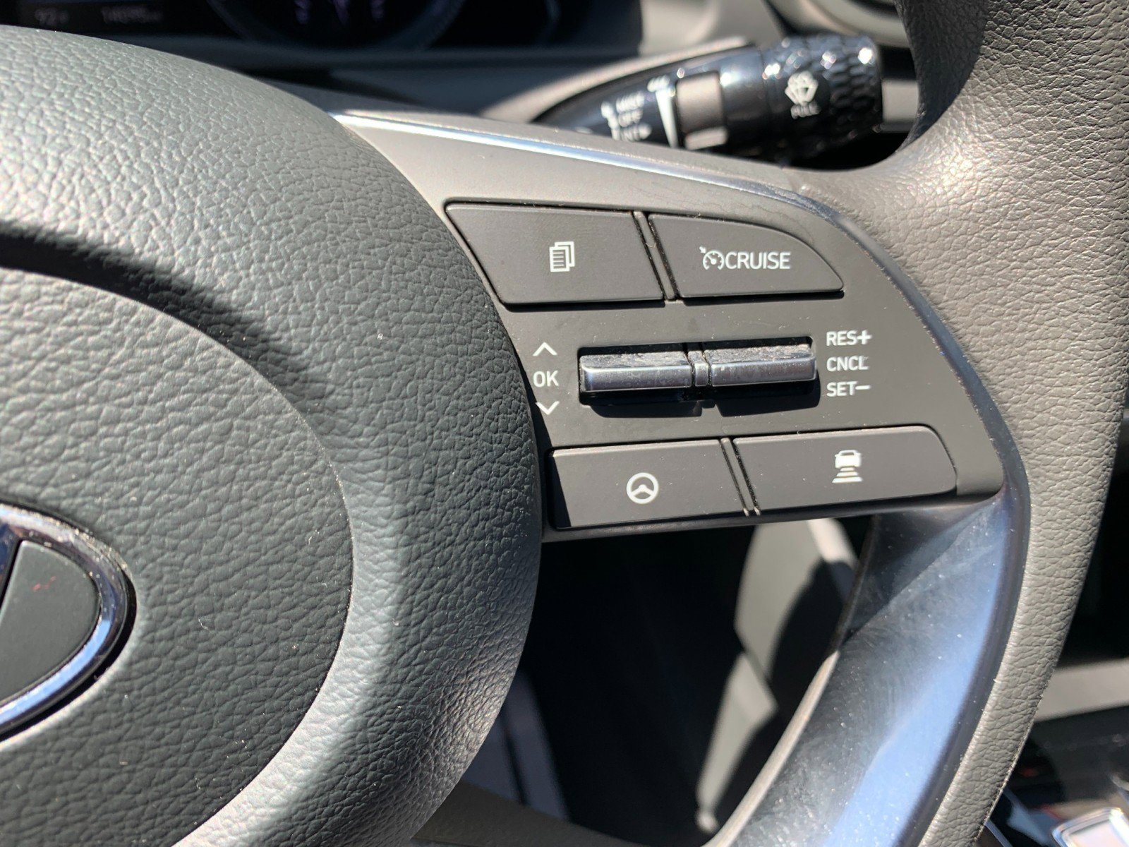 Used 2023 Hyundai Sonata SEL w/ Preferred Accessory Package FWD image 15