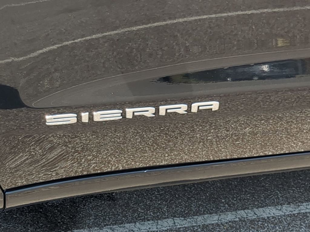 Used 2024 GMC Sierra 1500 SLT image 30
