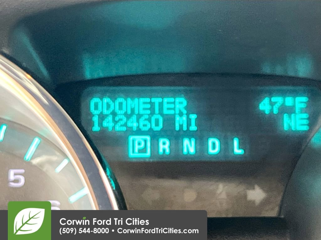 Used 2011 Chevrolet Traverse LTZ video 2