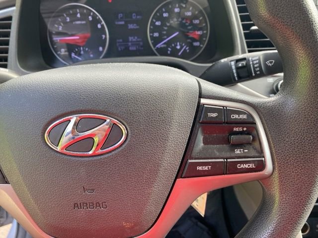 Used 2017 Hyundai Elantra SE FWD image 20