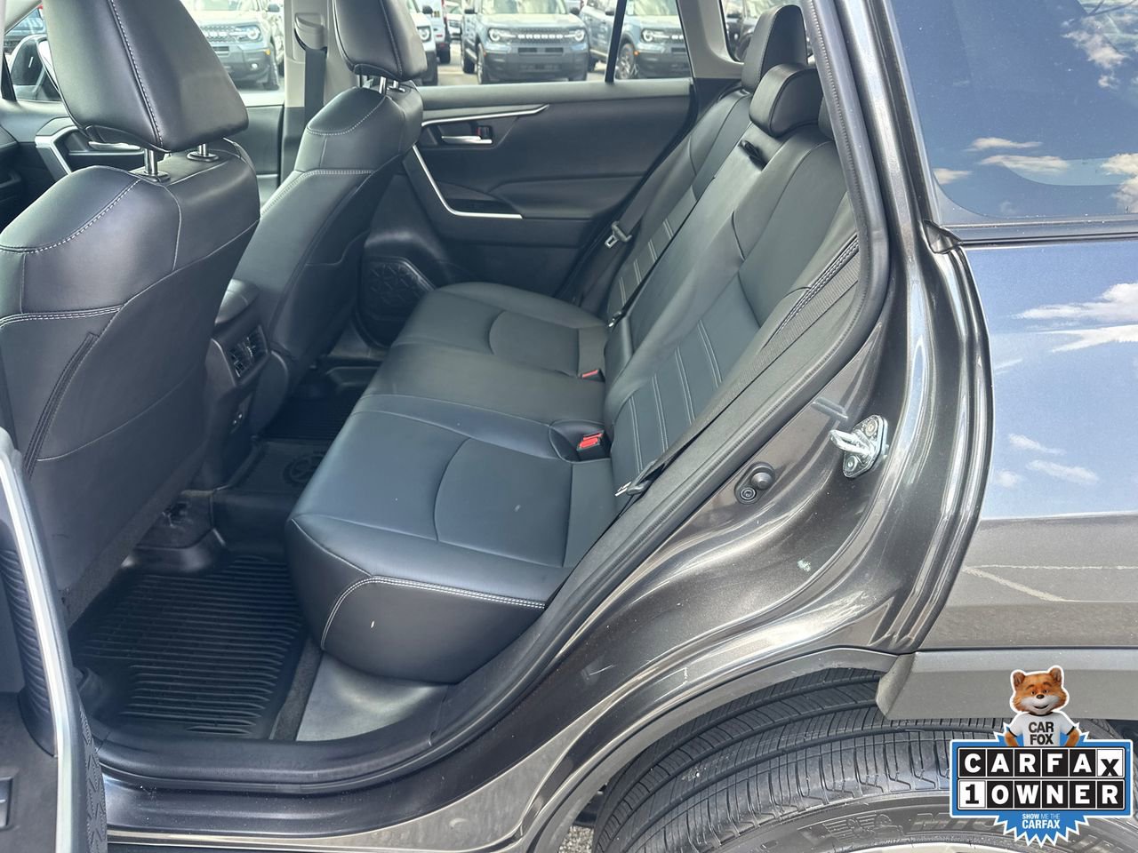 Used 2023 Toyota RAV4 XLE Premium image 21