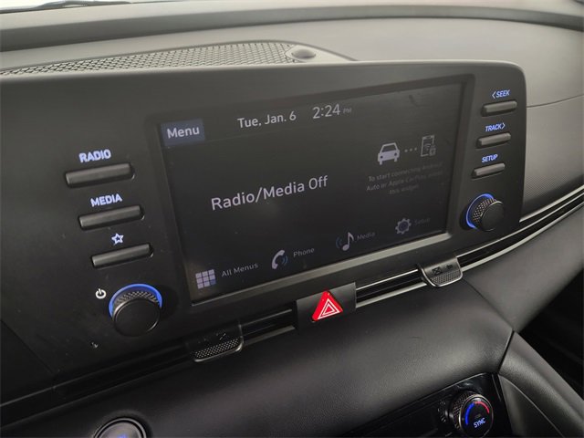 Certified 2025 Hyundai Elantra Sport image 18