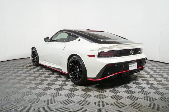 Used 2025 Nissan Z NISMO w/ Floor Mat Package image 24