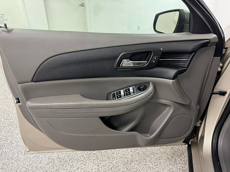 Used 2013 Chevrolet Malibu LS image 9