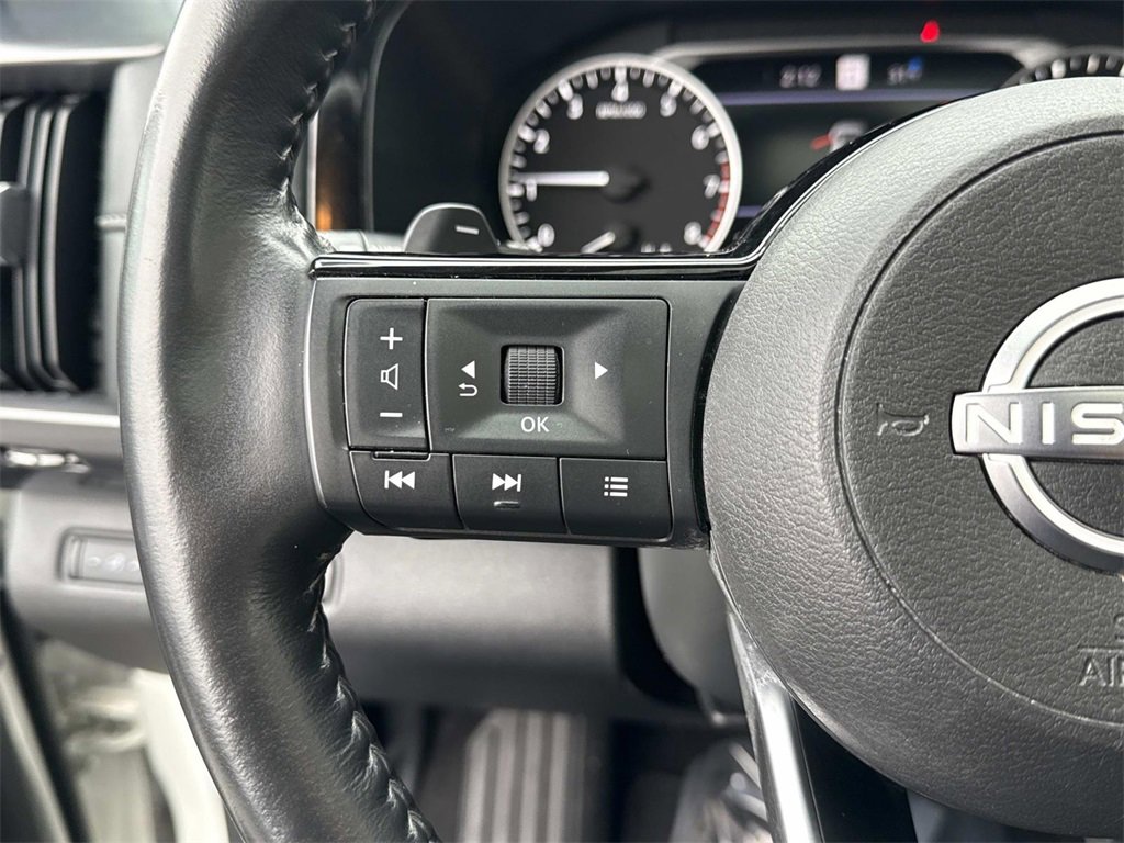 Certified 2022 Nissan Pathfinder SL w/ SL Premium Package image 9