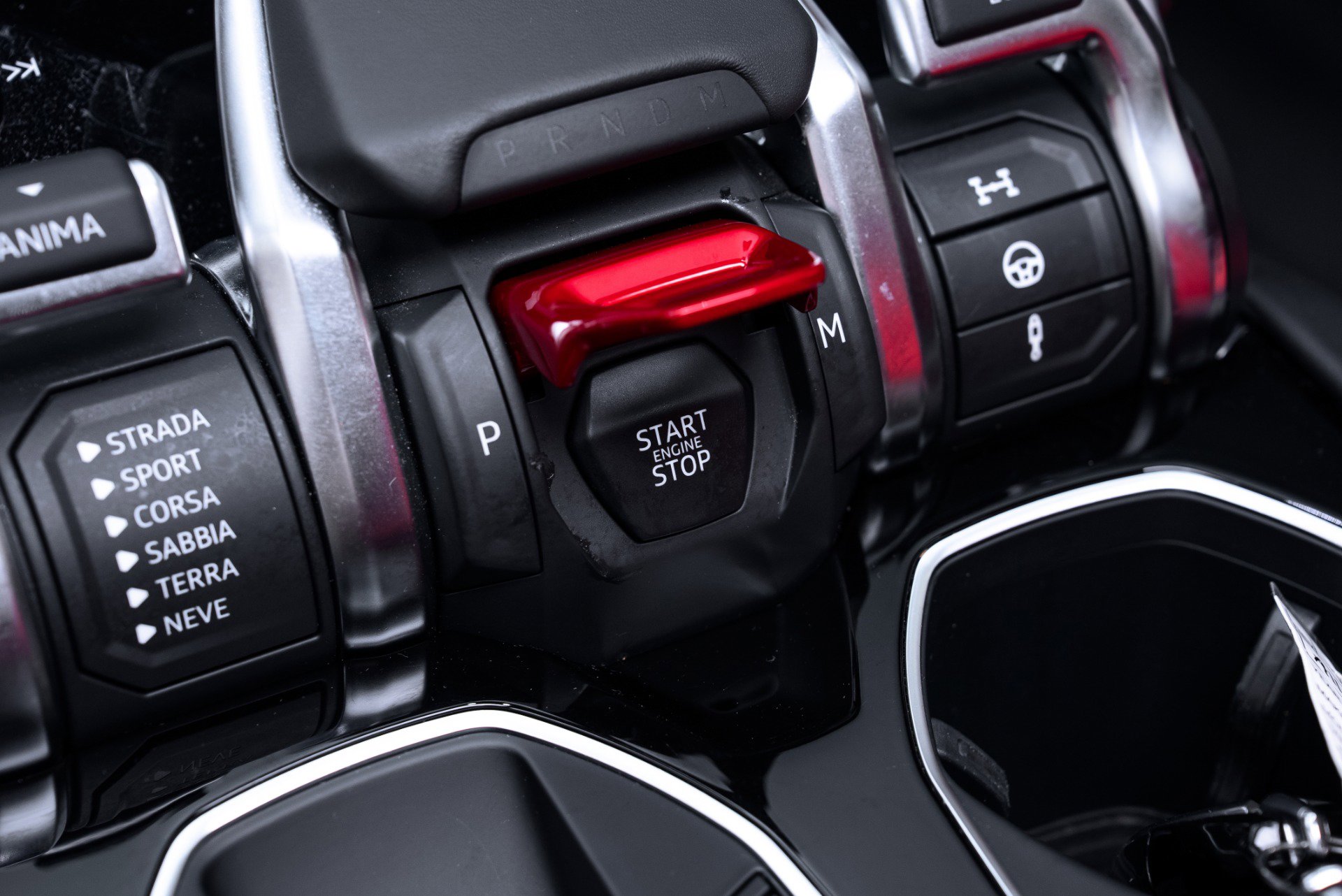 Used 2021 Lamborghini Urus AWD/4WD image 40