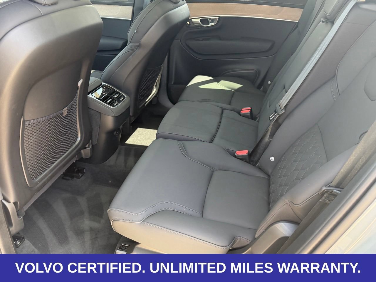 Certified 2026 Volvo XC90 B6 Plus AWD/4WD image 33