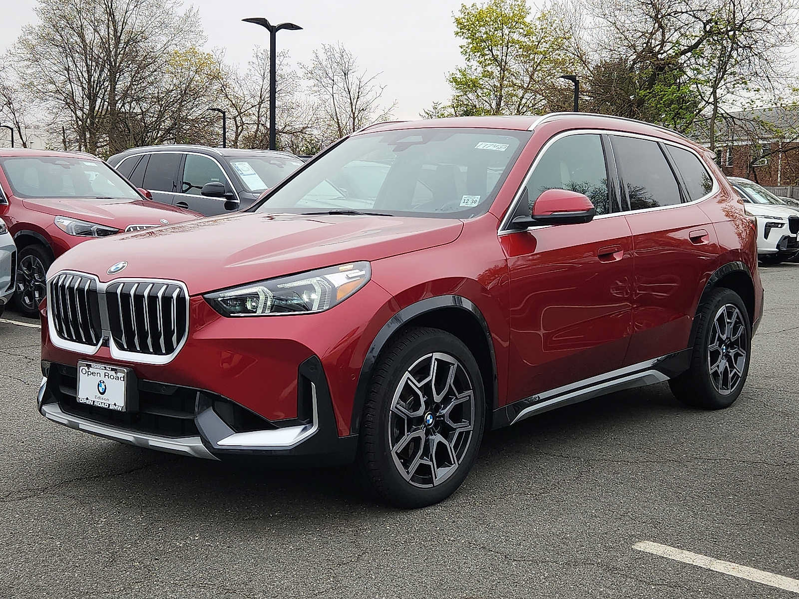 Used 2026 BMW X1 xDrive28i w/ Technology Package AWD/4WD image 3