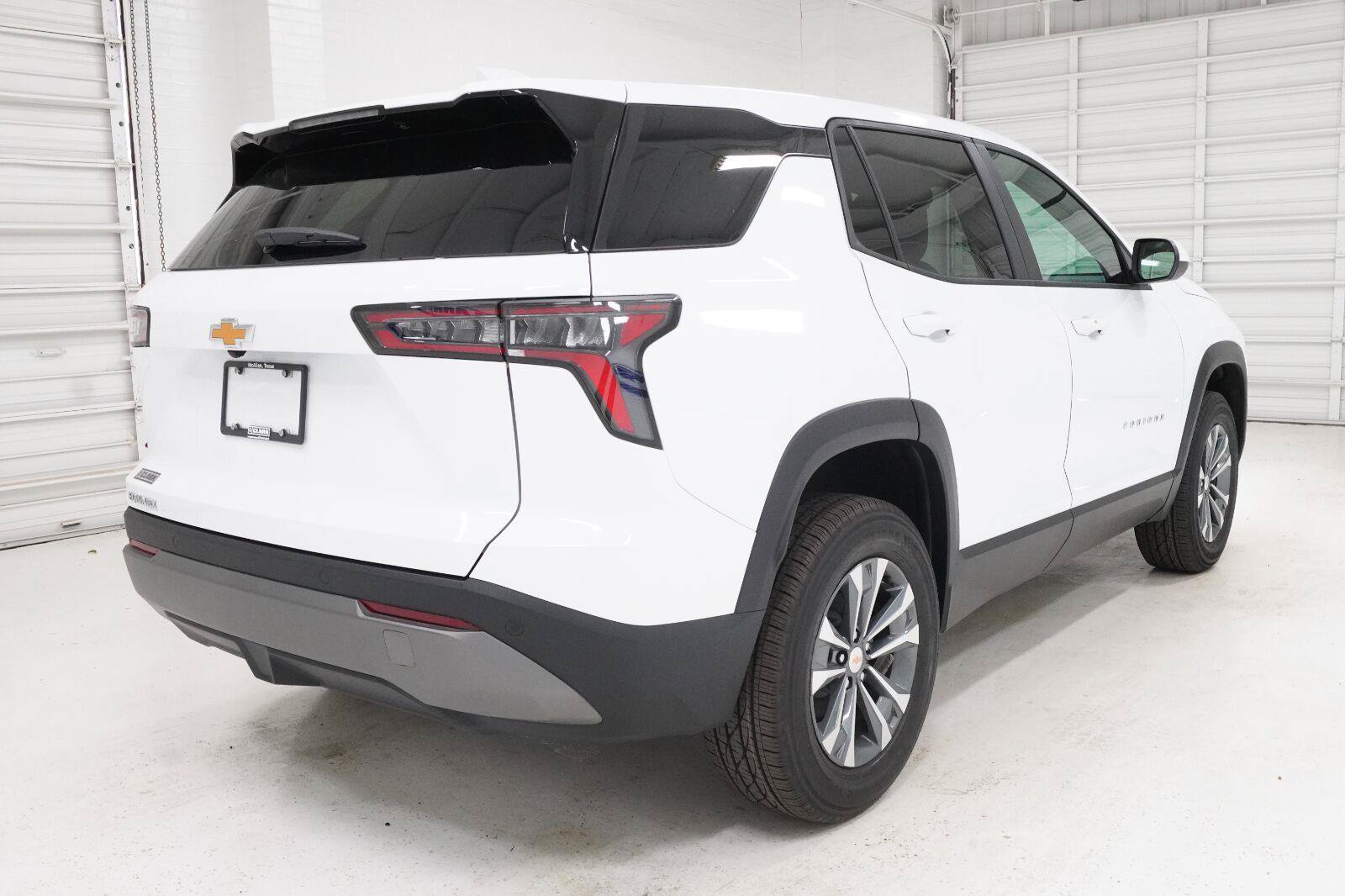 New 2027 Chevrolet Equinox LT FWD image 29
