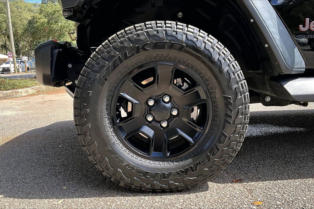 Used 2022 Jeep Gladiator Mojave w/ Trailer Tow Package image 30