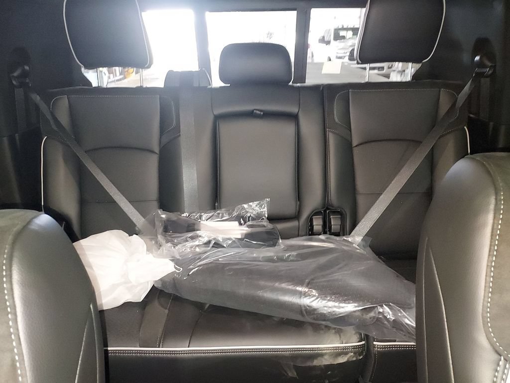 New 2026 RAM 2500 Laramie AWD/4WD image 13