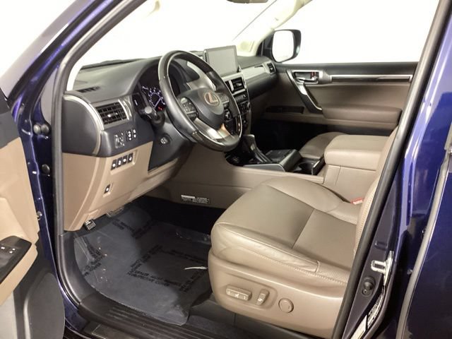 Certified 2023 Lexus GX 460 Luxury w/ Sport Design Package AWD/4WD image 33