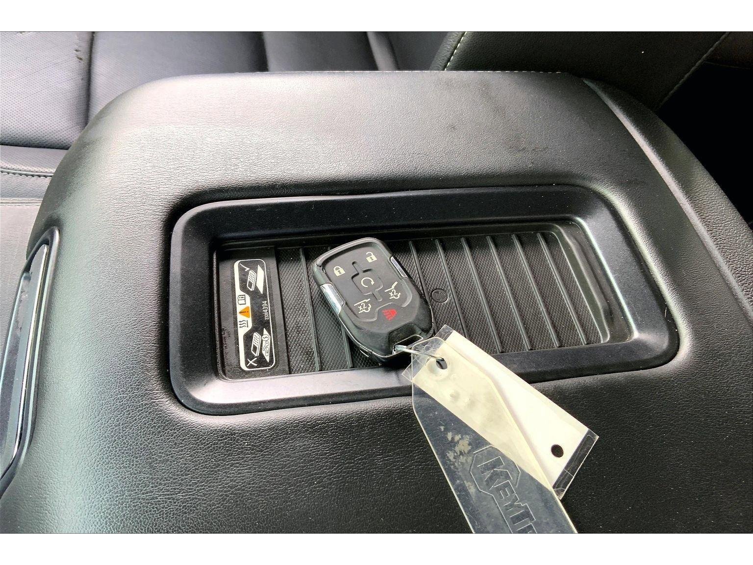 Used 2019 Chevrolet Tahoe Premier image 12