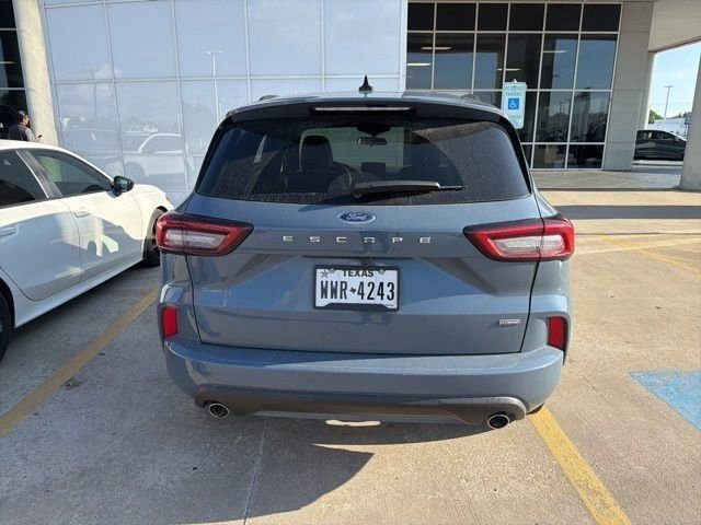 Used 2024 Ford Escape ST-Line w/ Equipment Group 301A FWD image 7