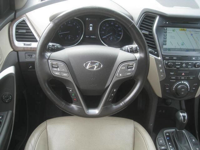 Used 2017 Hyundai Santa Fe AWD w/ SE Ultimate Tech Package 03 image 15