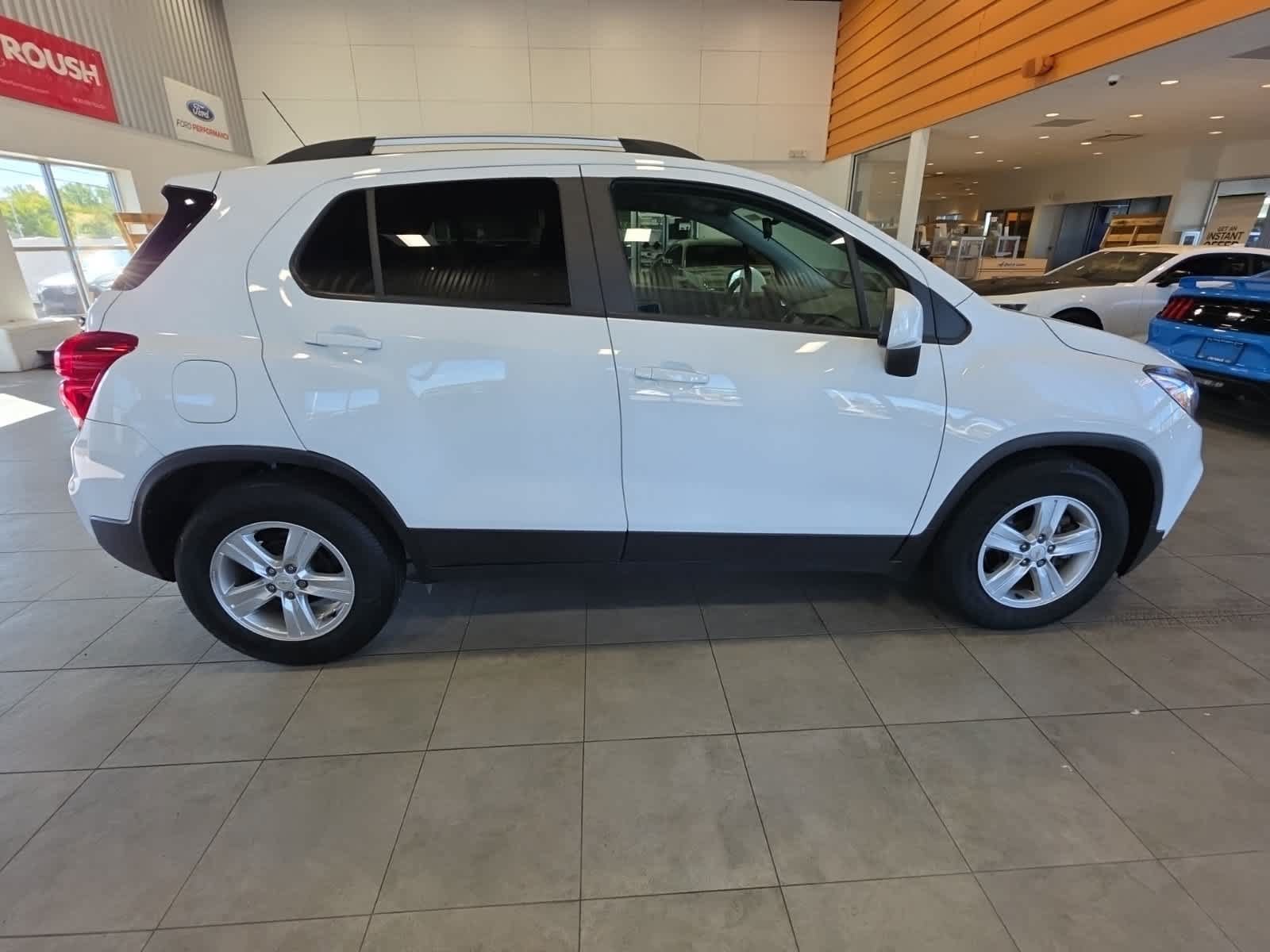 Used 2021 Chevrolet Trax LT FWD image 5