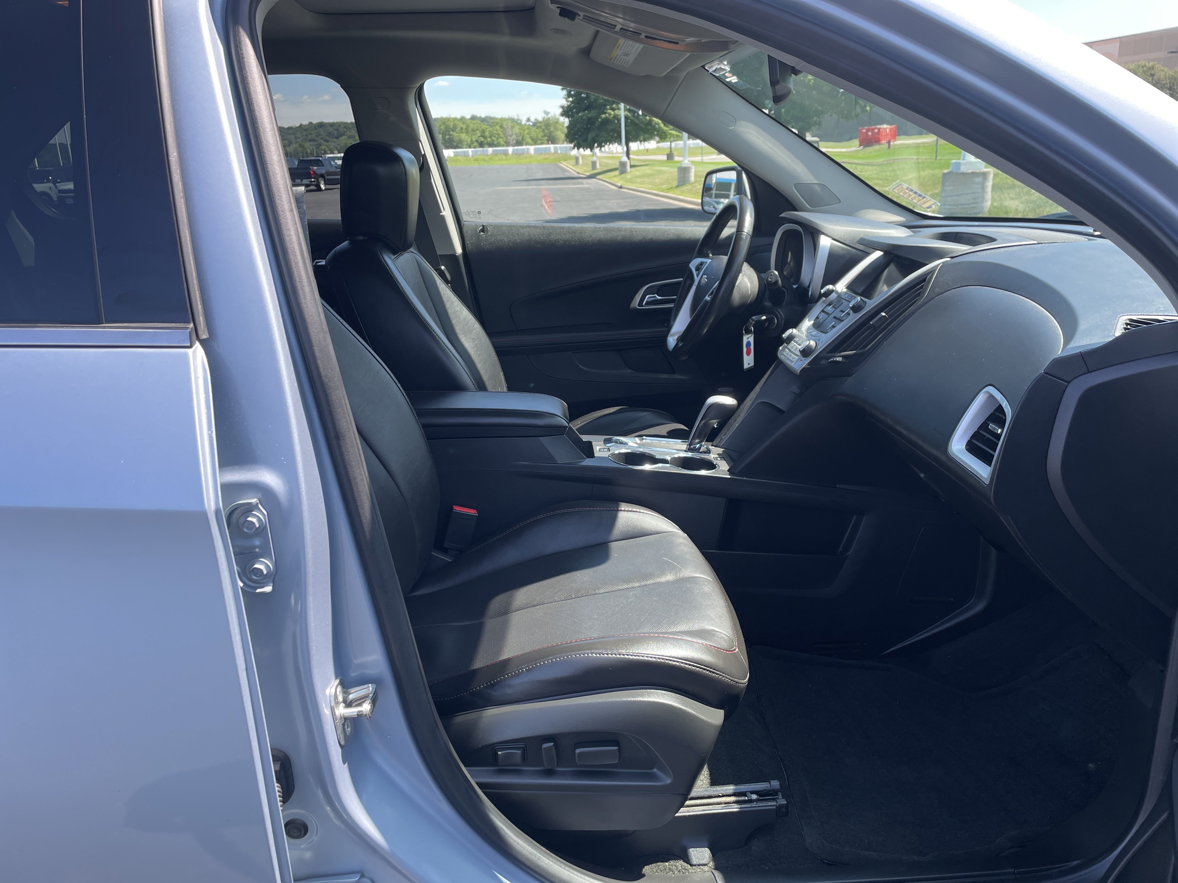 Used 2014 Chevrolet Equinox LTZ FWD image 25