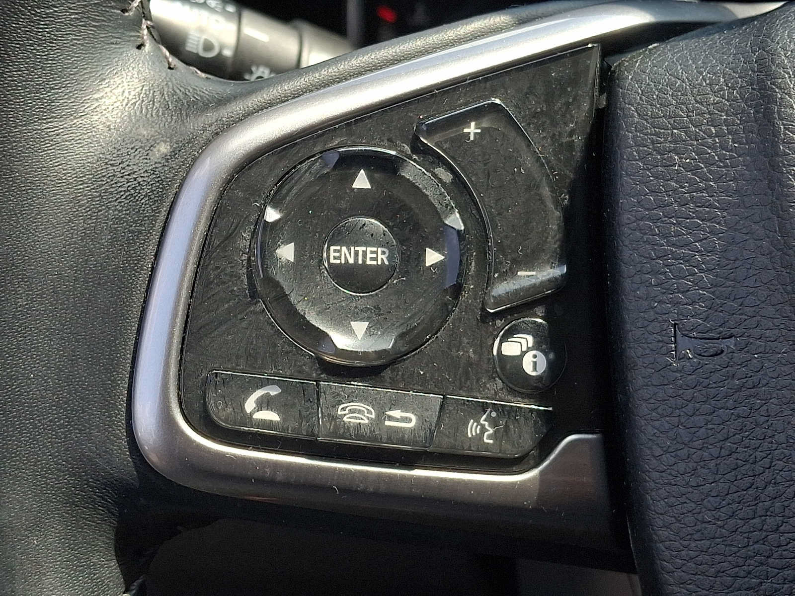 Used 2019 Honda CR-V EX-L image 18