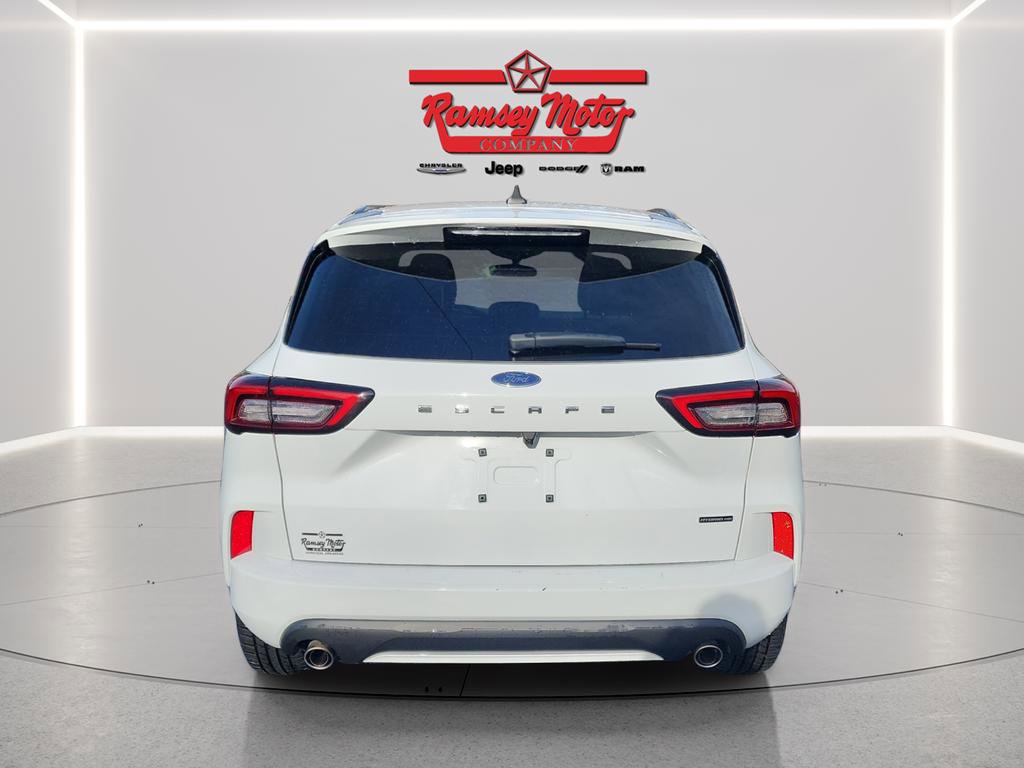 Used 2023 Ford Escape ST-Line Select image 4