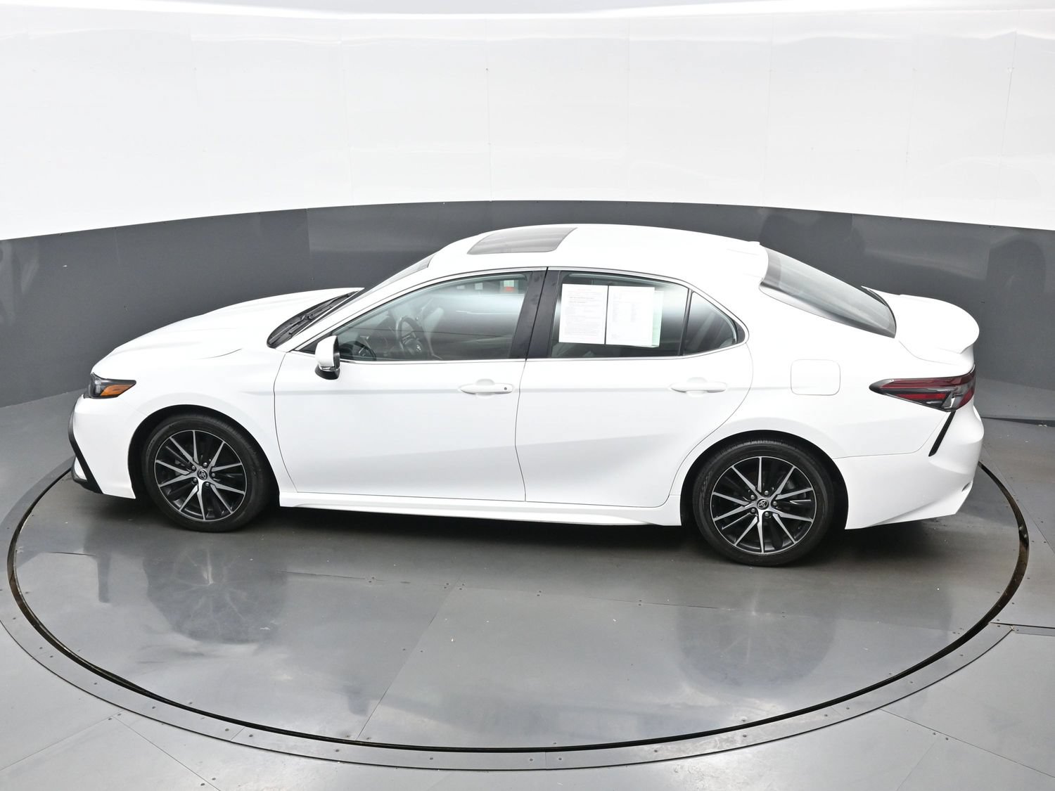 Used 2024 Toyota Camry SE w/ Audio Upgrade Package FWD image 39