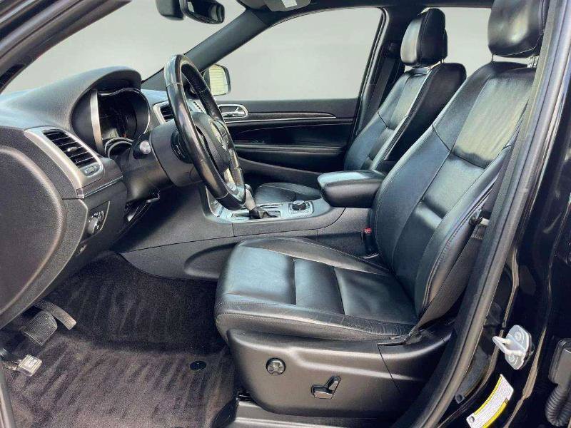 Used 2018 Jeep Grand Cherokee Limited AWD/4WD image 10