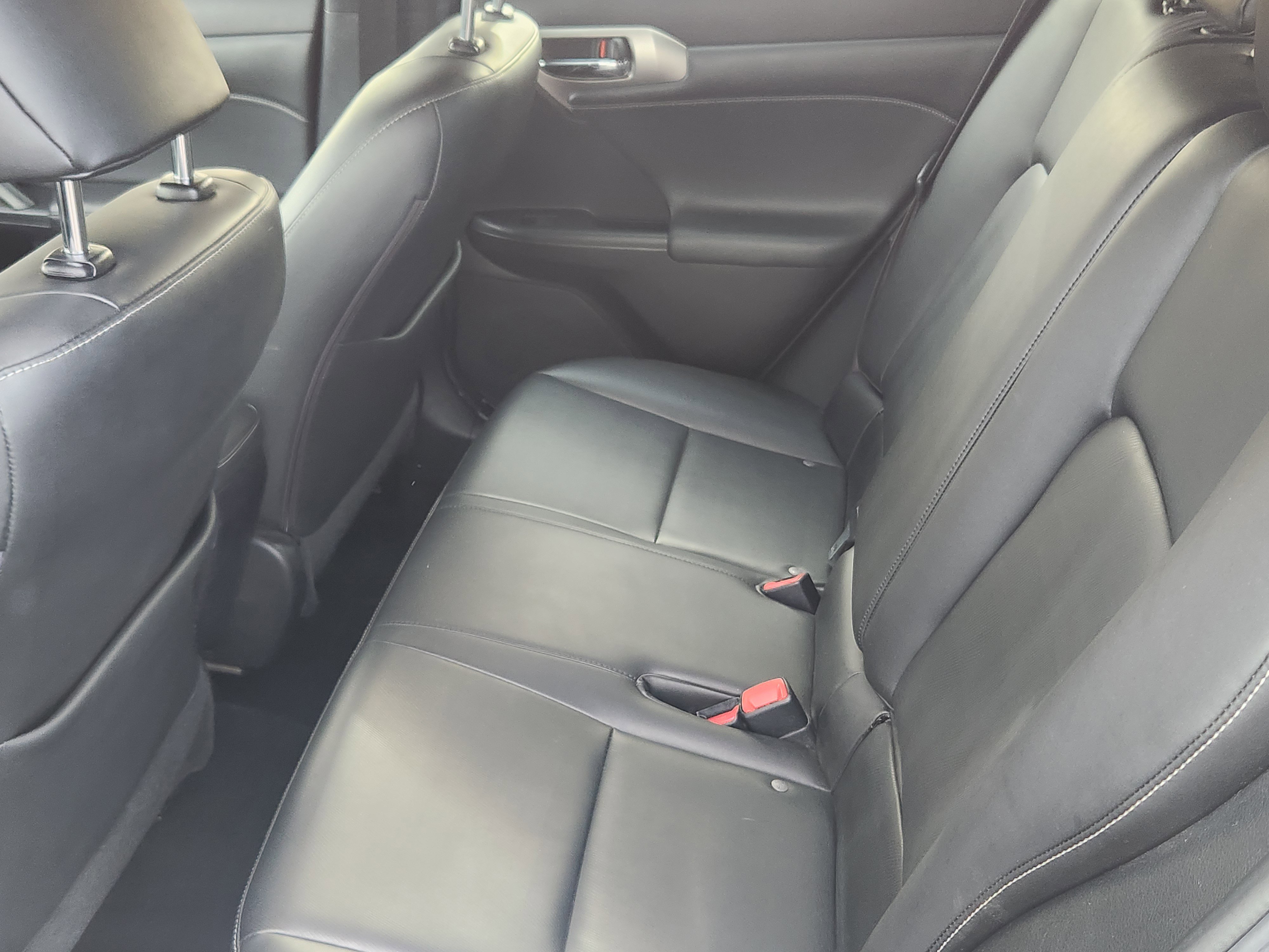 Used 2014 Lexus CT 200h image 15