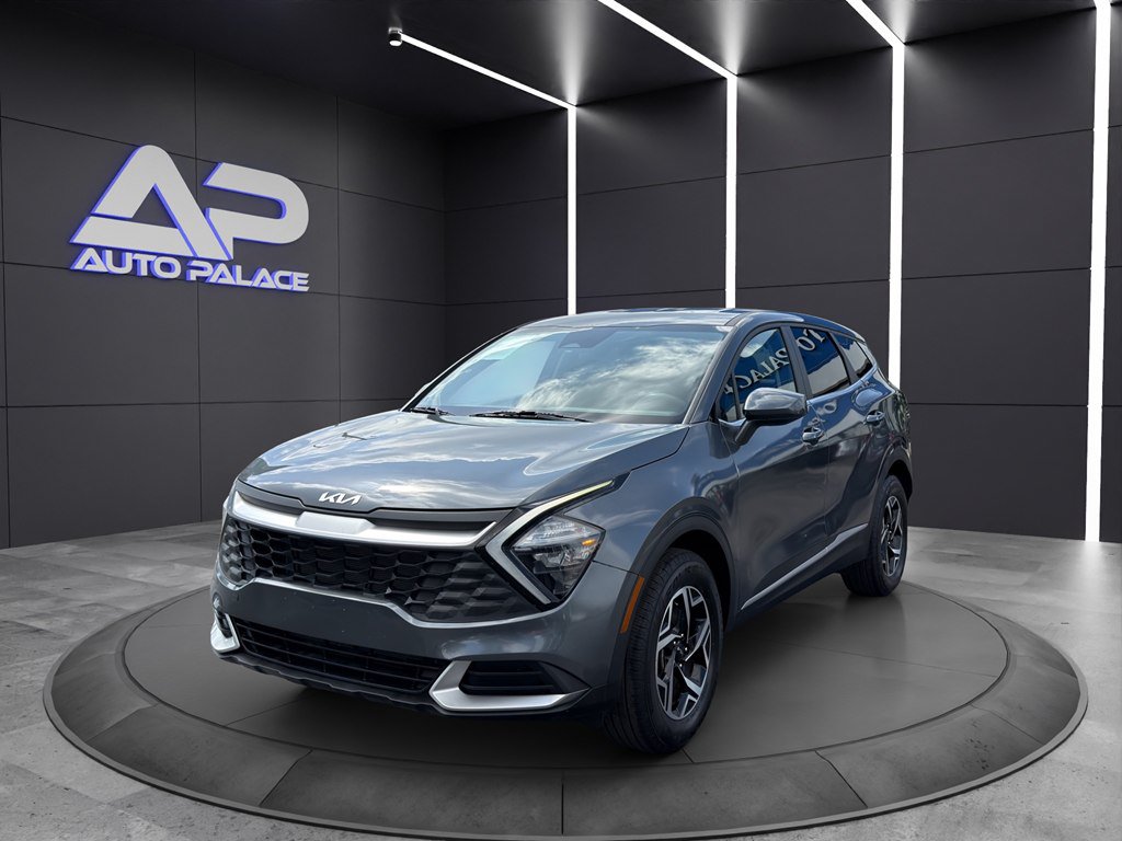 Used 2023 Kia Sportage LX AWD/4WD image 1