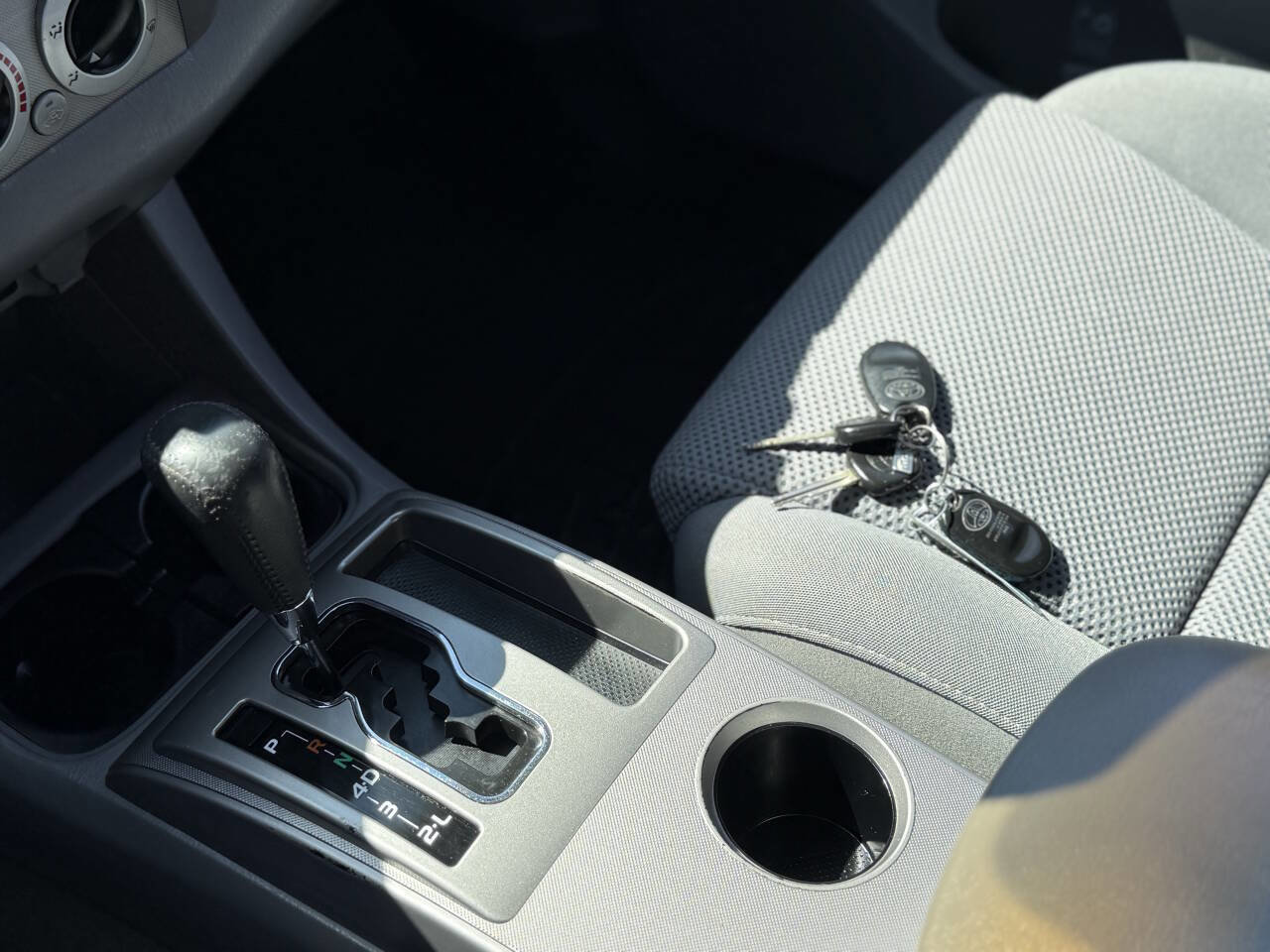 Used 2009 Toyota Tacoma PreRunner image 31