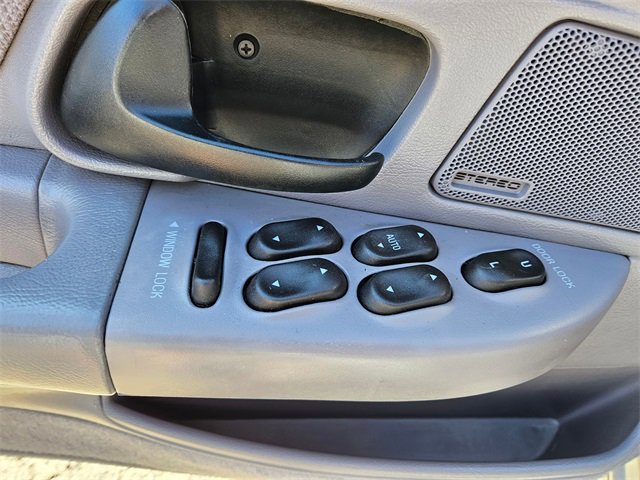 Used 1995 Ford Taurus GL image 16