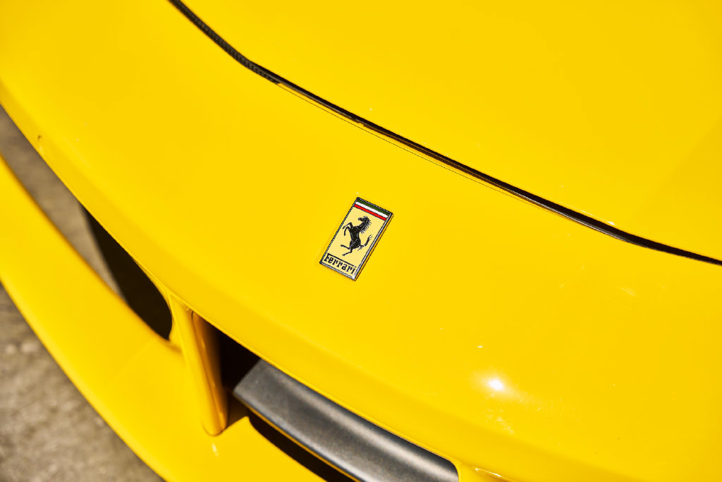 Used 2017 Ferrari 488 GTB RWD image 6