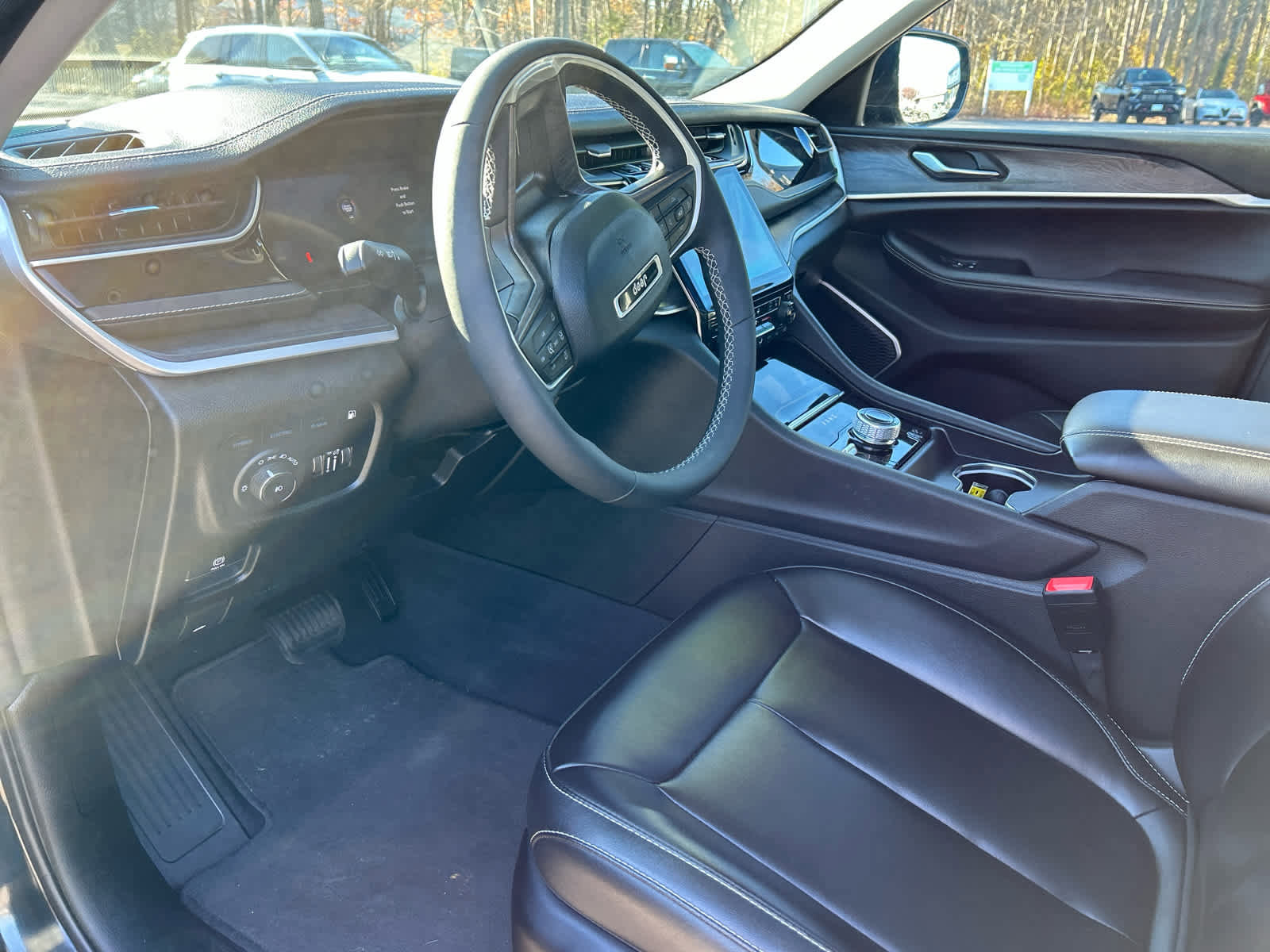 Used 2023 Jeep Grand Cherokee 4WD 4xe image 23