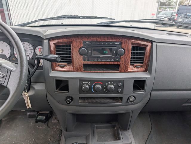 Used 2006 Dodge Ram 2500 Truck SLT w/ Trailer Tow Group AWD/4WD image 3