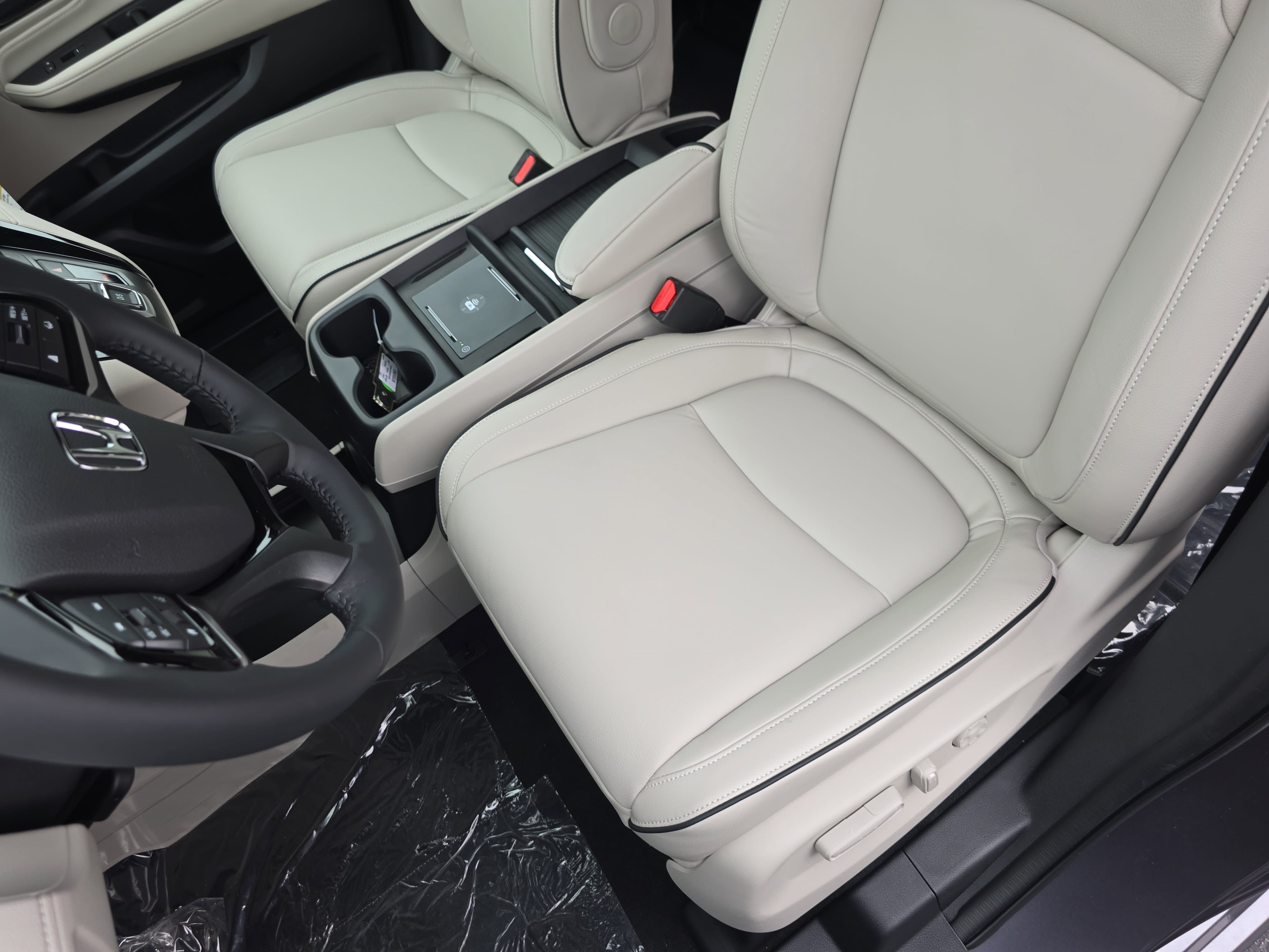 New 2027 Honda Odyssey Touring image 17