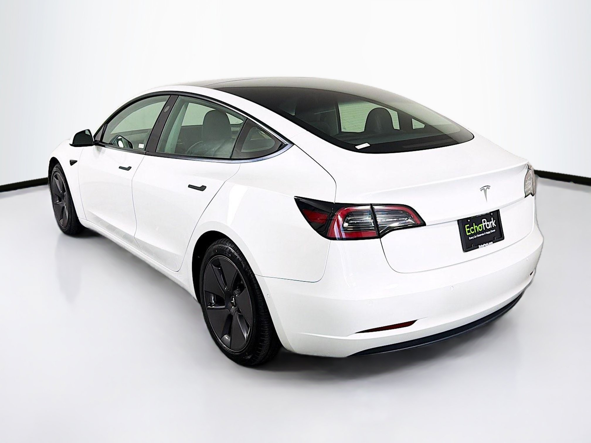 Used 2021 Tesla Model 3 Standard Range Plus RWD image 5