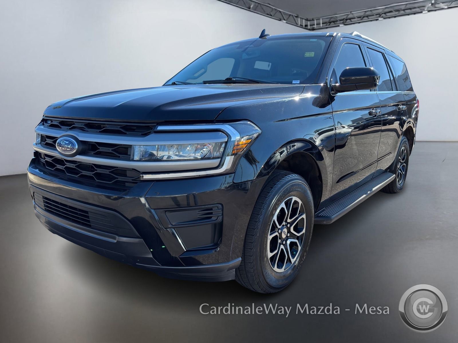 Used 2024 Ford Expedition XLT image 8