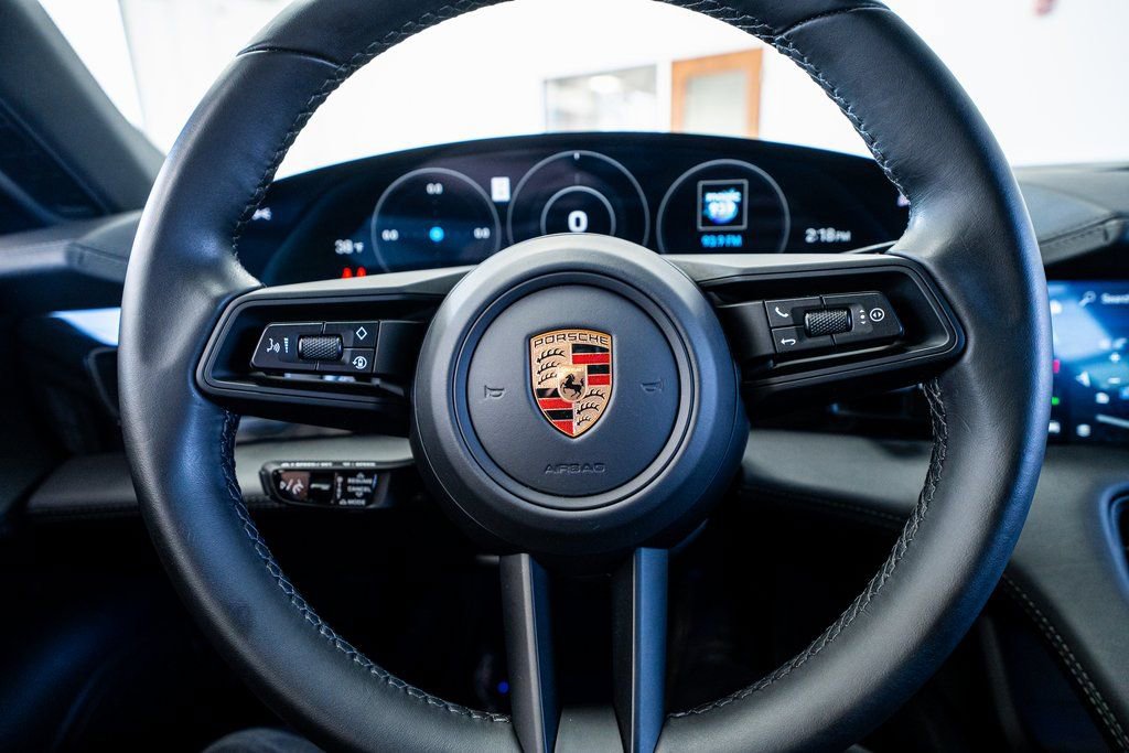 Used 2024 Porsche Taycan image 38