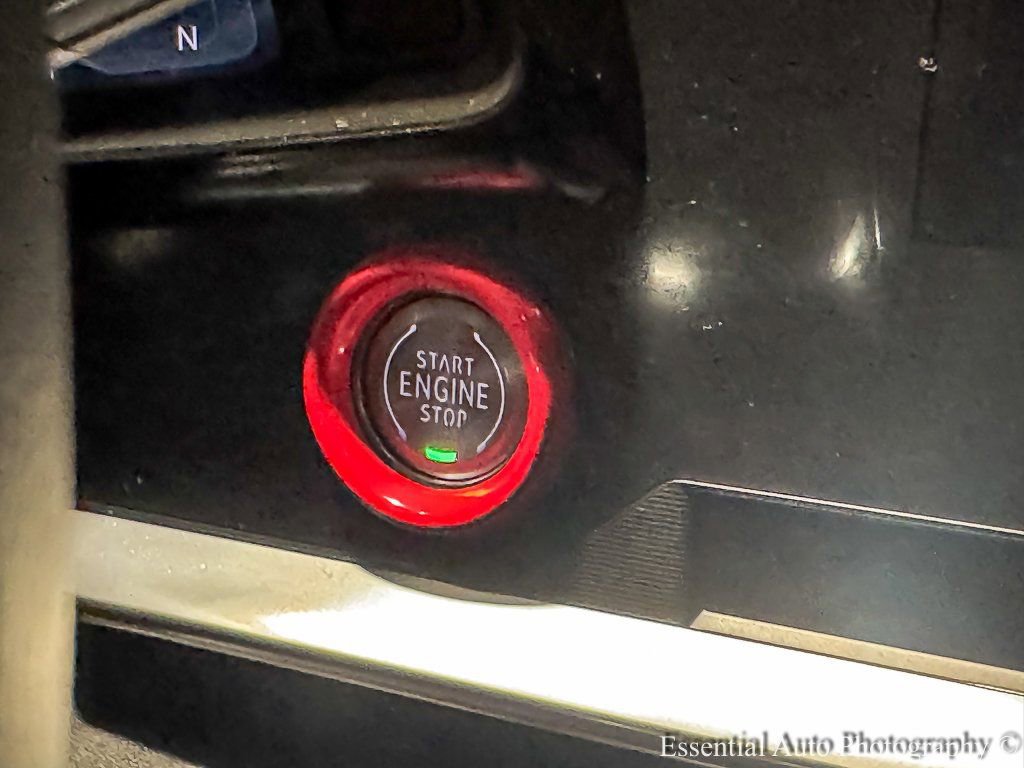 Used 2024 Chevrolet Corvette Stingray Premium Conv image 18