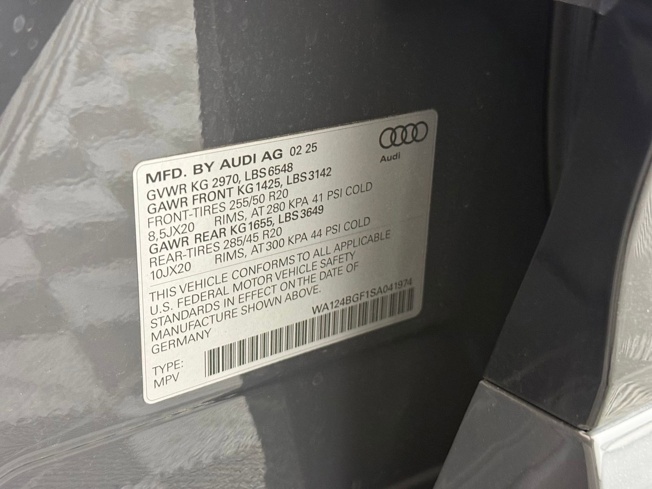 New 2025 Audi Q6 e-tron Premium Plus image 19