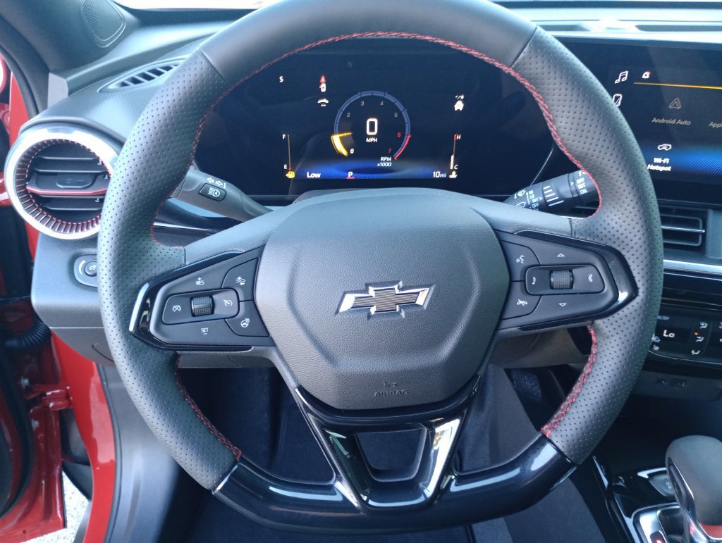 New 2026 Chevrolet Trax RS w/ Driver Confidence Package FWD image 14