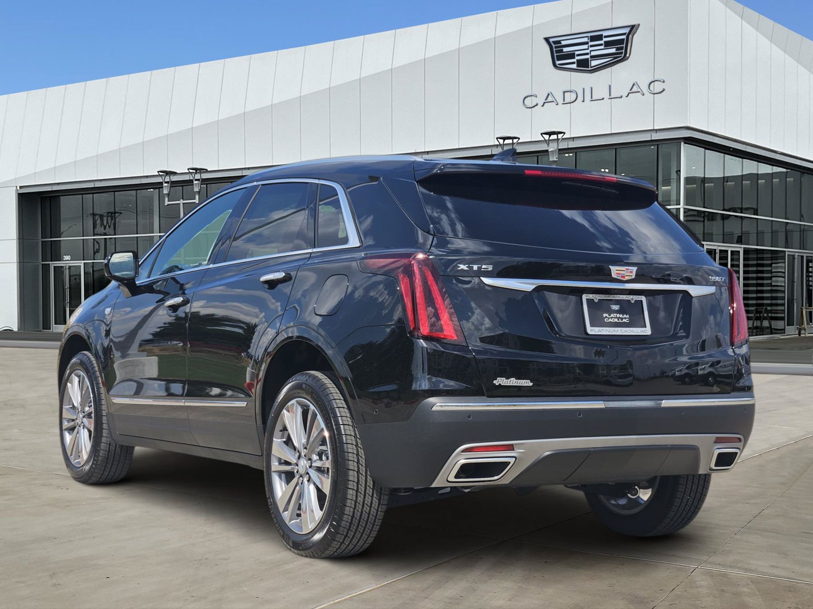 New 2026 Cadillac XT5 Premium Luxury w/ Driver Assist Package FWD image 4