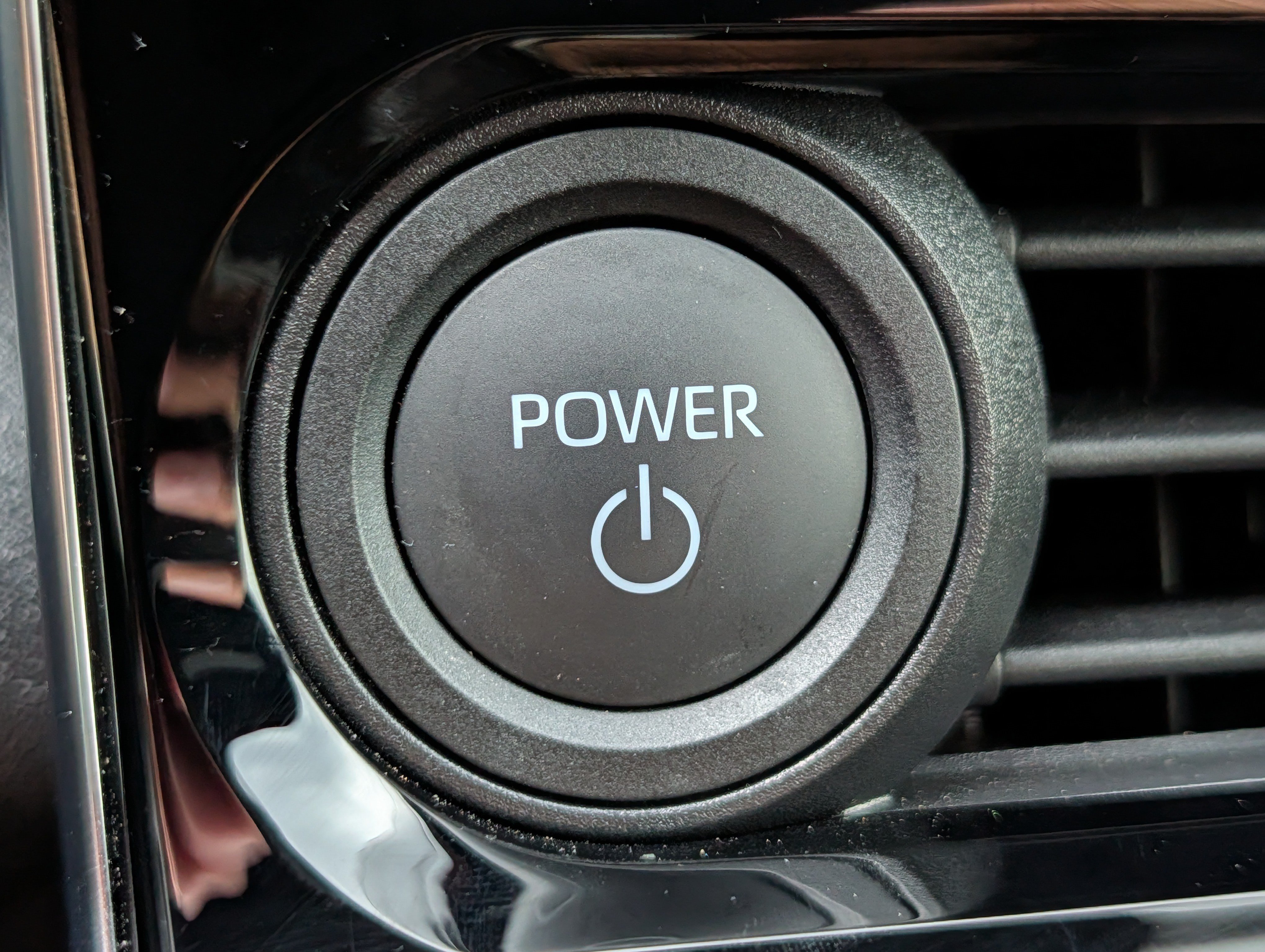 Certified 2023 Subaru Solterra AWD image 29