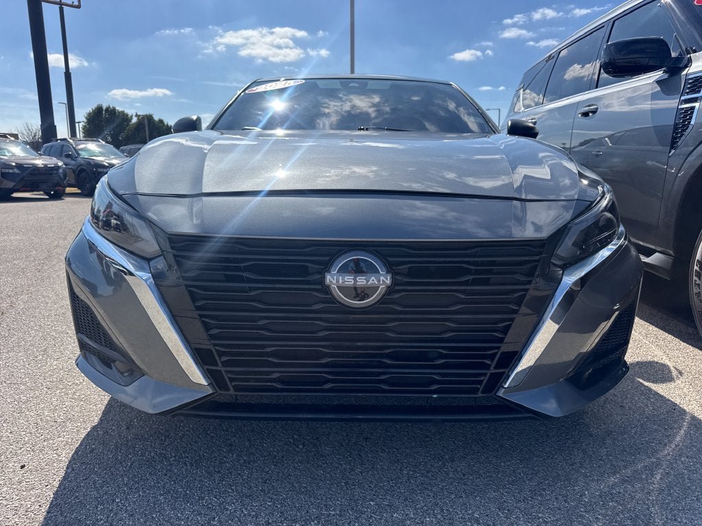 Used 2025 Nissan Altima 2.5 S FWD image 4