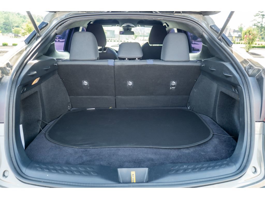 Used 2021 Toyota C-HR XLE FWD image 14