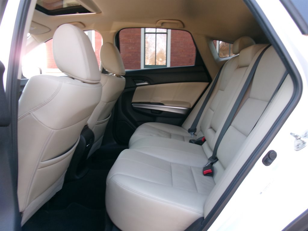Used 2013 Honda Crosstour EX-L image 27