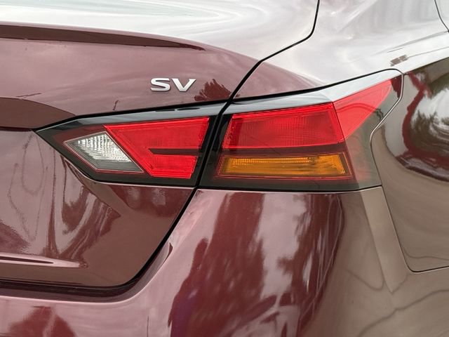 Used 2024 Nissan Altima 2.5 SV FWD image 7