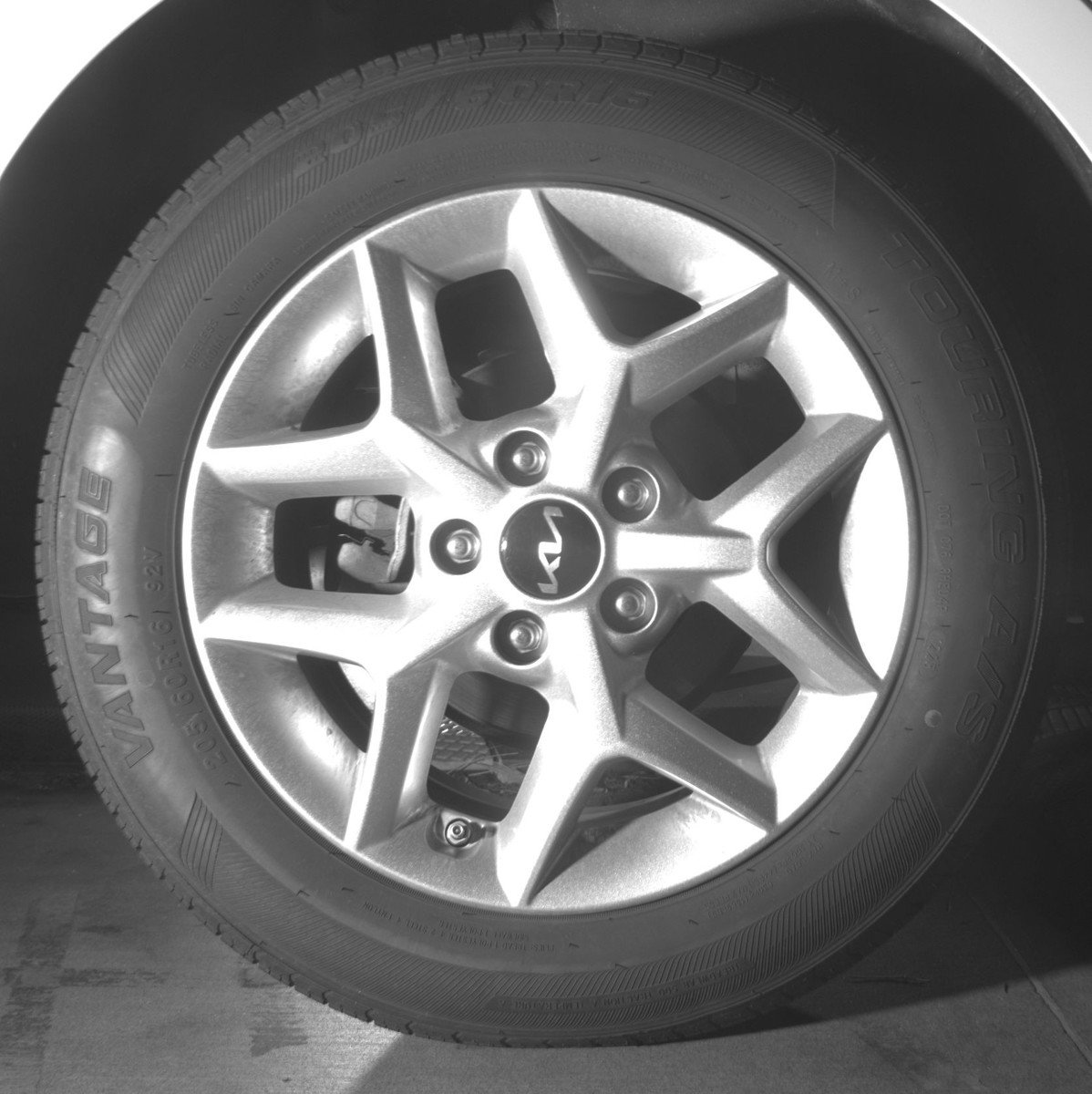 Used 2025 Kia Soul LX w/ LX Technology Package FWD image 14